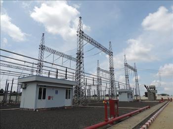 Putting Duc Trong 220 kV substation and branch line into operation  