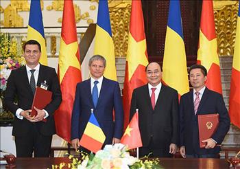 Boosting cooperation in power transmission between Vietnam and Rumania