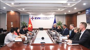 EVN welcomes and works with delegation of Swedish Export Credit Agency