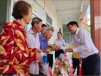EVNSPC: Many meaningful and practical social security activities before Lunar New Year 2024